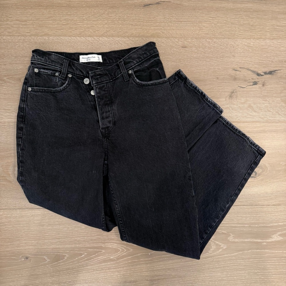 Black High Rise Crossover Jeans